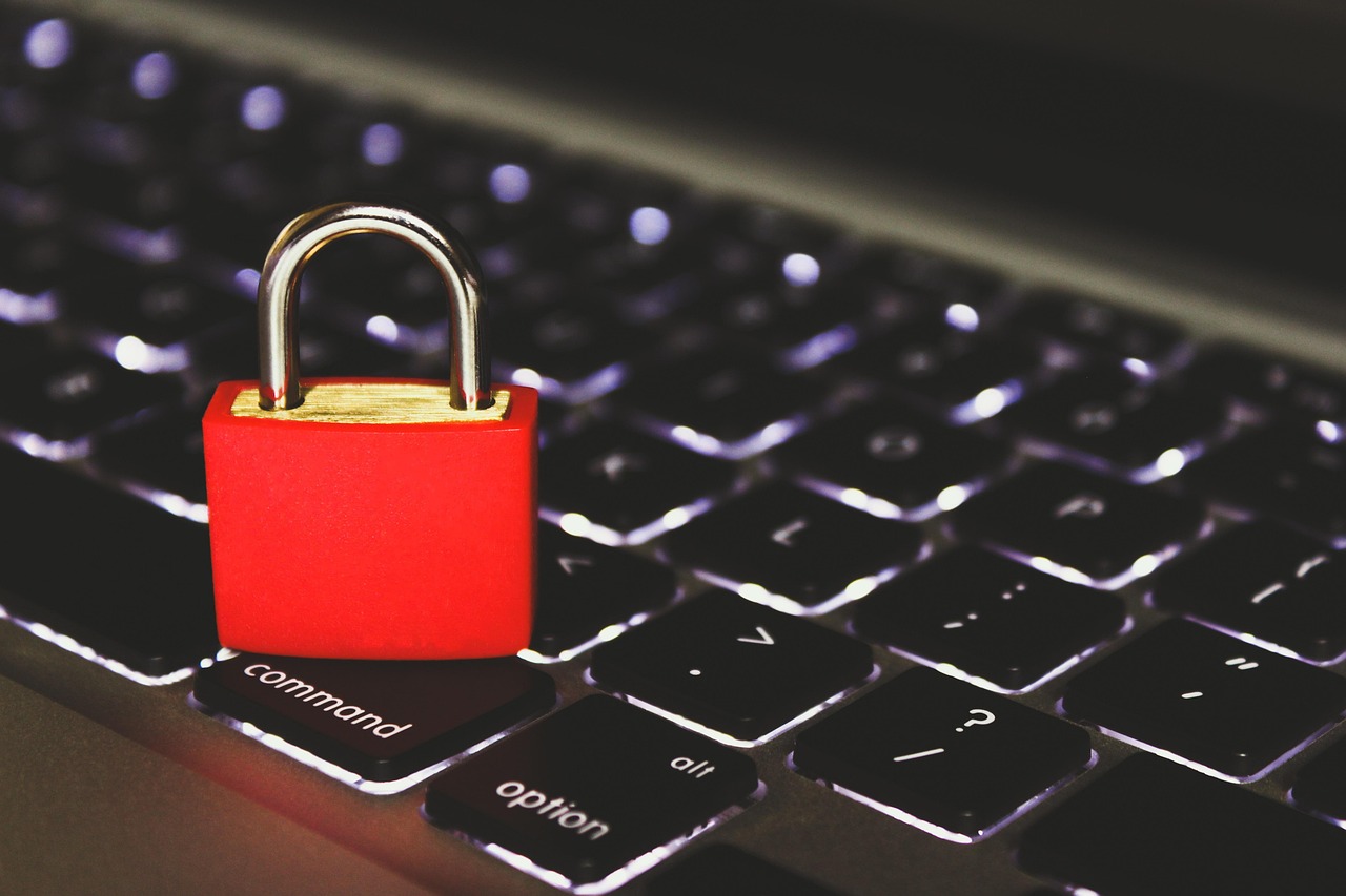 Keep Your Private Life… Private! 5 Things You Need to Know